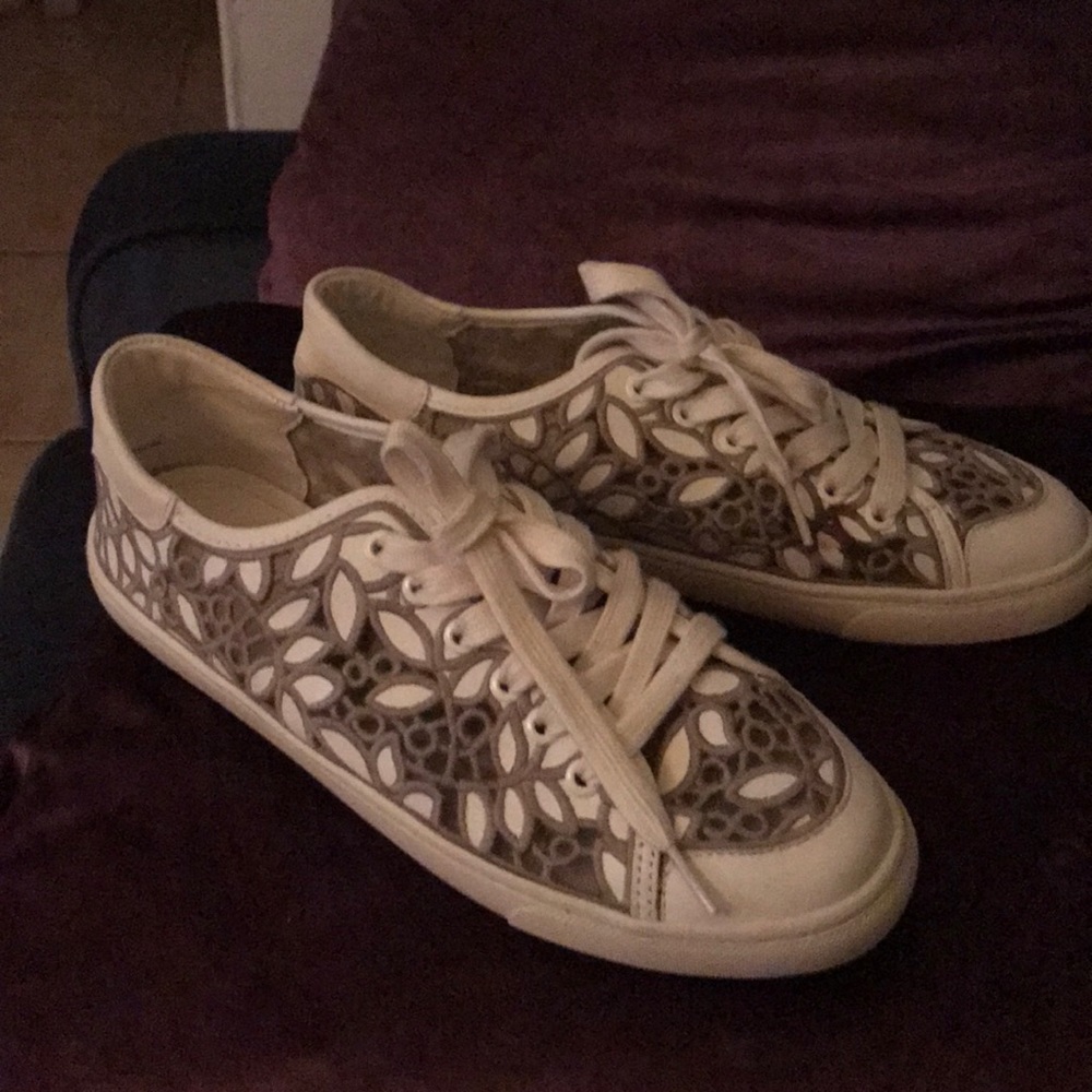 Tory Burch Natural Rhea Lace-Up Sneakers
